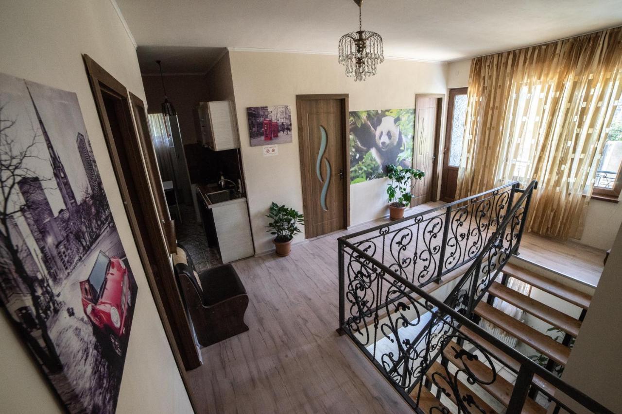 Happy Pandasn12 Hotel Borjomi Luaran gambar